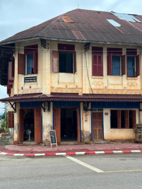 Via Thakhek Hostel & Cafe